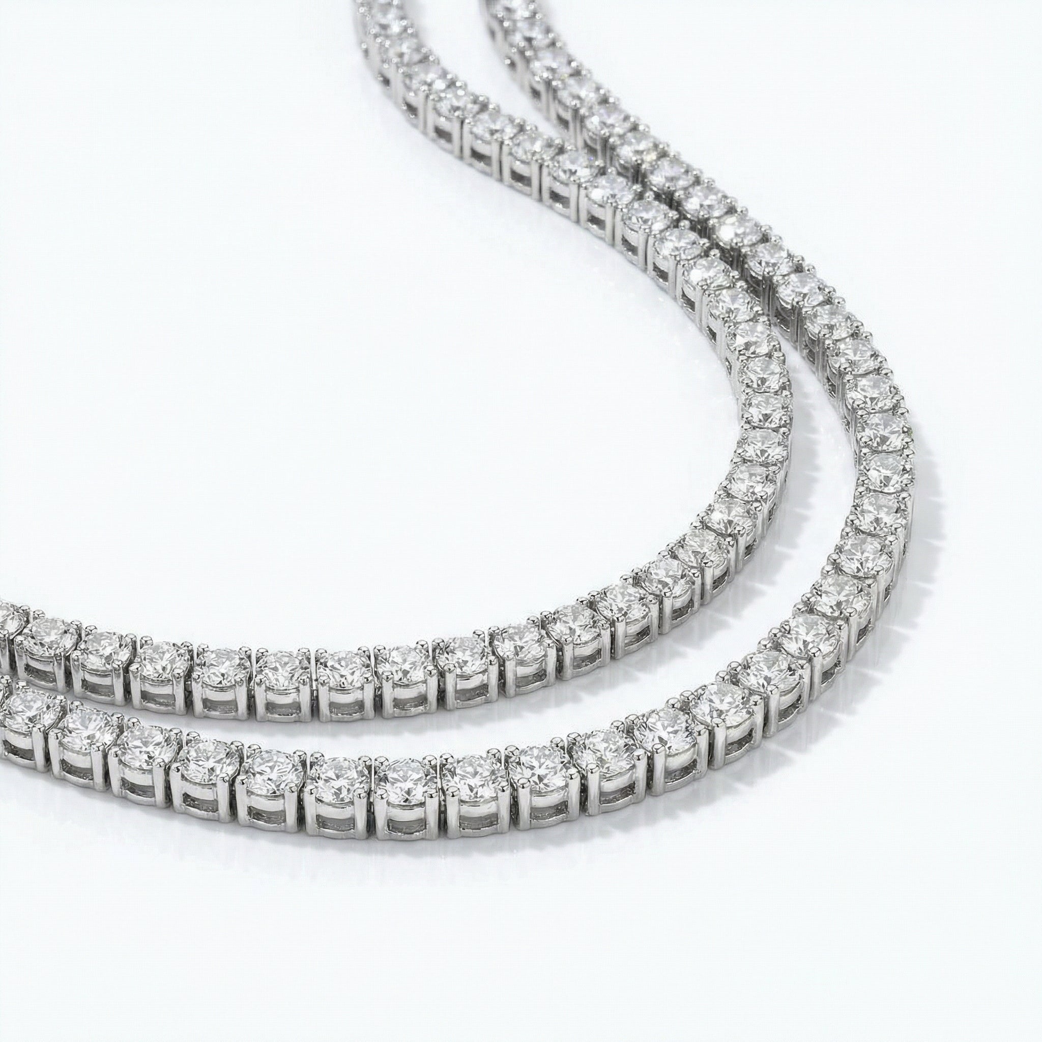 925 Sterling silver moissanite link chain by Amorlune, showcasing its elegant design and sparkling gemstones.