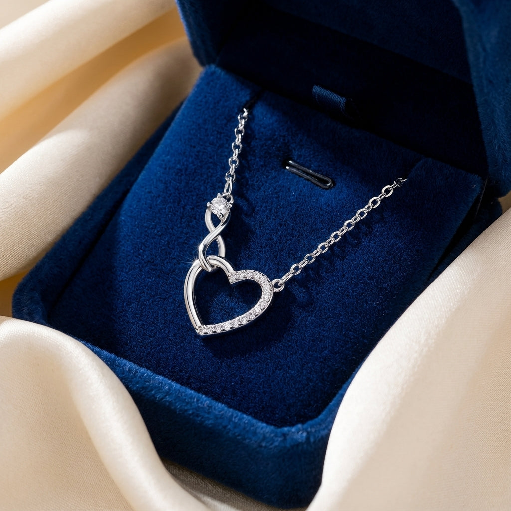 Infinity heart necklace made of 925 sterling silver by Amorlune, featuring a delicate and elegant design.