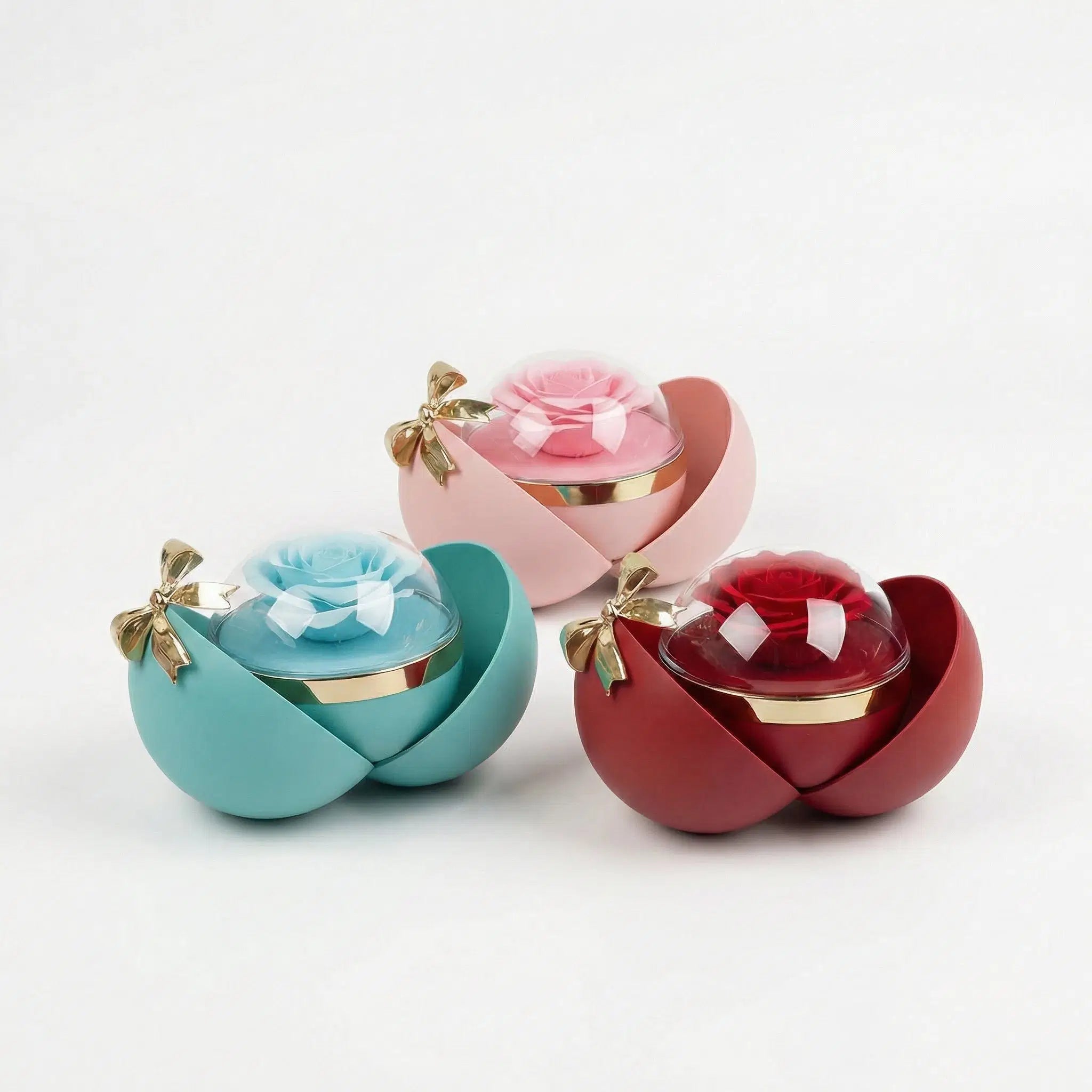 Rosen-Geschenkbox mit „Ich liebe Dich“-Kette & Schmuckfach - Amorlune